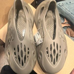 Brand New Yeezy Foam Runner size 6
